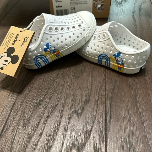 Native Other - Native x Disney White Mickey Shoes Children’s size 5